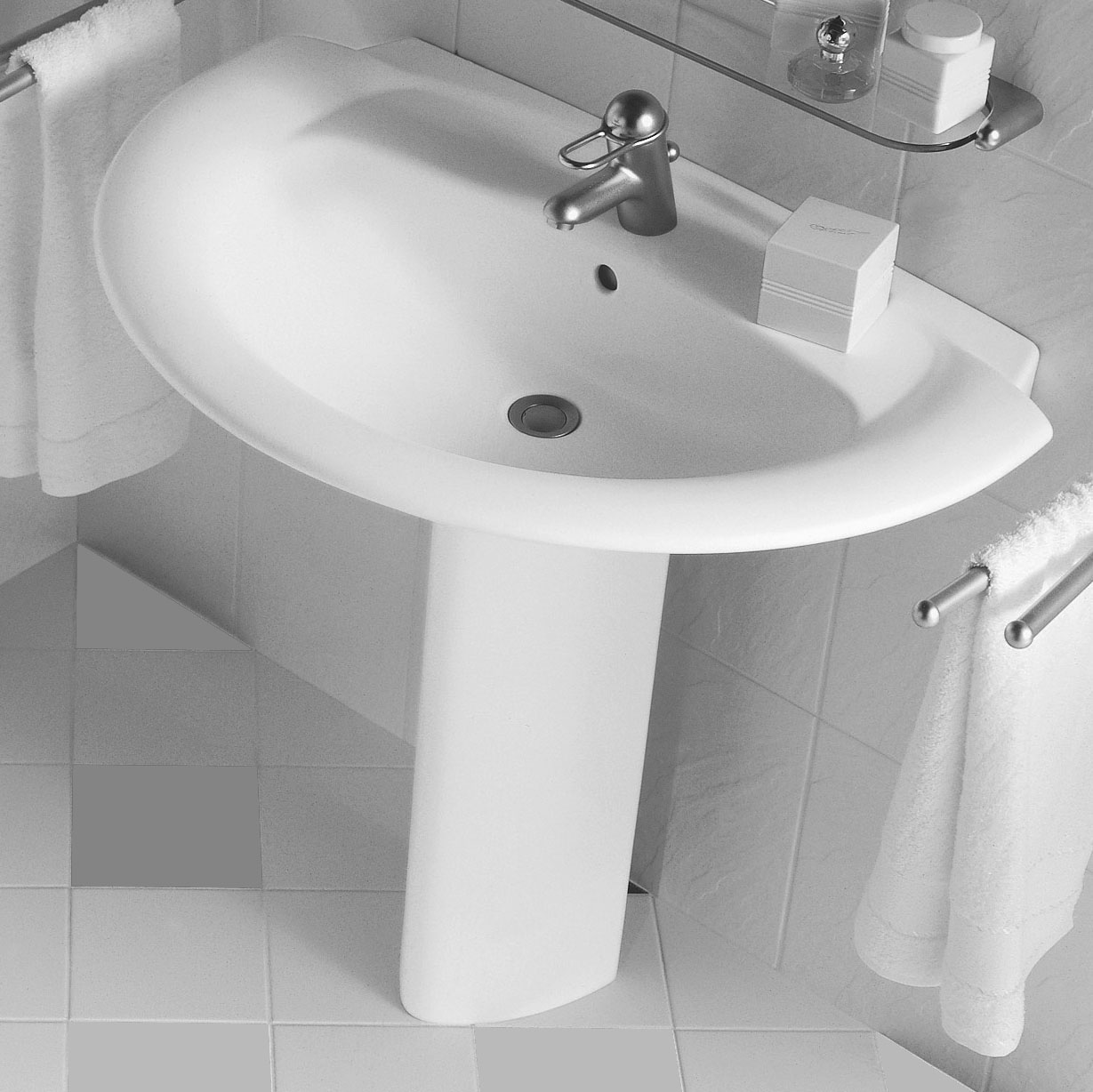 Ideal Standard Manta Basin 62 cm White R 3133